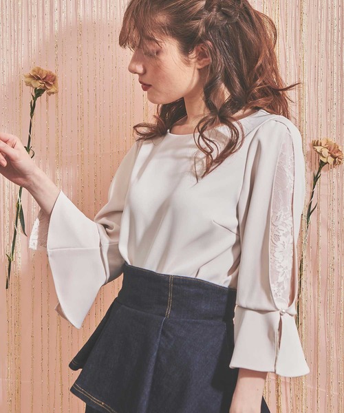 NOELA（ノエラ）の「レーススリーブブラウス（シャツ/ブラウス・レディース・ネイビー/ベージュ/オフホワイト・FREE）」の2枚目の写真