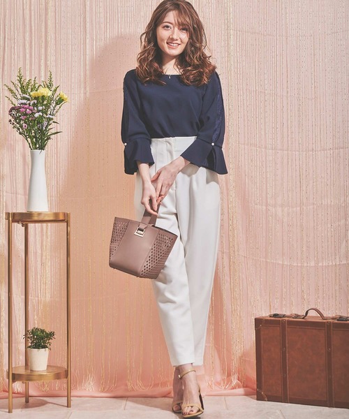 NOELA（ノエラ）の「レーススリーブブラウス（シャツ/ブラウス・レディース・ネイビー/ベージュ/オフホワイト・FREE）」の9枚目の写真