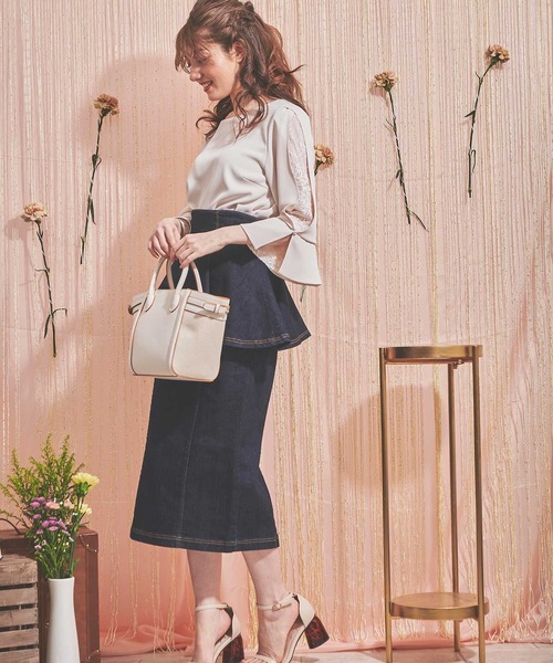 NOELA（ノエラ）の「レーススリーブブラウス（シャツ/ブラウス・レディース・ネイビー/ベージュ/オフホワイト・FREE）」の21枚目の写真