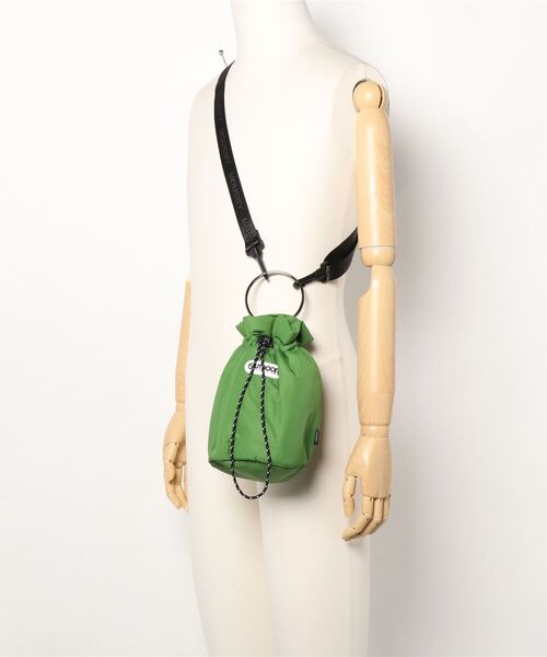 MOUSSY（マウジー）の「BUCKET RING BAG（ショルダーバッグ・レディース・ブラック/グリーン・FREE）」の3枚目の写真