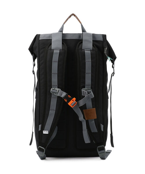 POLeR OUTDOOR STUFF（ポーラーアウトドアスタッフ）の「POLeR OUTDOOR STUFF/ポーラーアウトドアスタッフ　ELEVATED ROLLTOP（バックパック/リュック・メンズ・ブラック・FREE）」の2枚目の写真