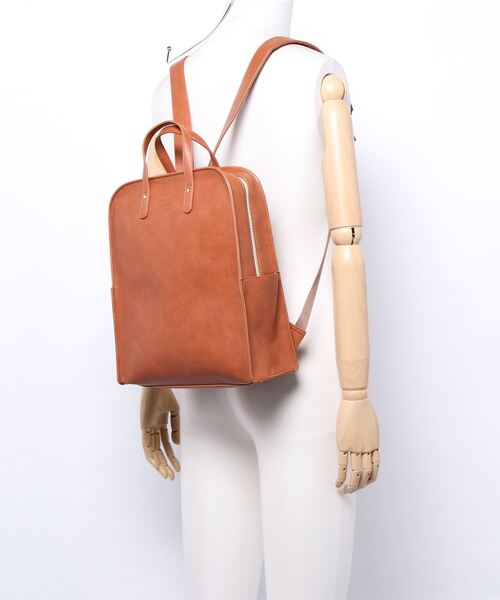 THE MORNING AFTER（ザ モーニング アフター）の「[ Legato Largo / レガートラルゴ ] スタンダードフェイクレザーリュック（バックパック/リュック・レディース・ブラック/キャメル/ミント/ライトグレー・ONE SIZE）」の5枚目の写真