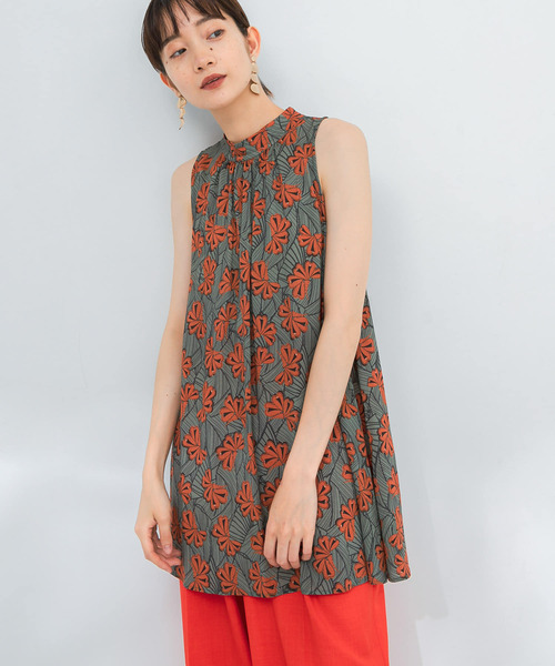 KBF(ケイビーエフ)の「DEVEAUXスタンドネックノースリーブ(シャツ/ブラウス・レディース・ブラウン/カーキ・ONE)」の20枚目の写真