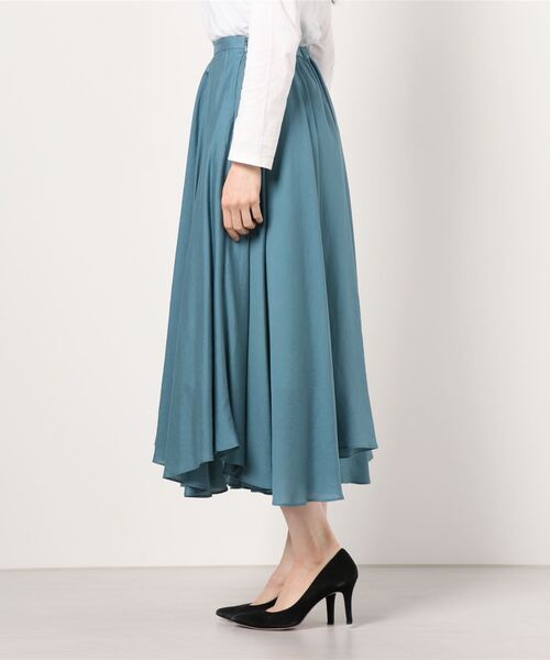 NARACAMICIE（ナラカミーチェ）の「シアー量感フレアースカート（スカート・レディース・ブルー/イエロー・MEDIUM）」の5枚目の写真