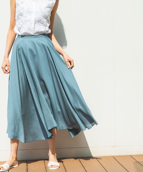 NARACAMICIE（ナラカミーチェ）の「シアー量感フレアースカート（スカート・レディース・ブルー/イエロー・MEDIUM）」の2枚目の写真