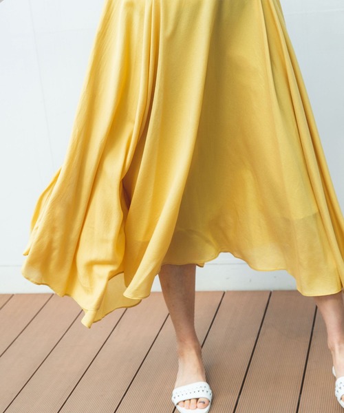 NARACAMICIE（ナラカミーチェ）の「シアー量感フレアースカート（スカート・レディース・ブルー/イエロー・MEDIUM）」の3枚目の写真