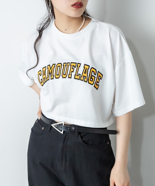 RASVOA(ラスボア)の「カレッジロゴクロップドワイドTシャツ(Tシャツ/カットソー・レディース・ブラック/オフホワイト/ブルー/グリーン・FREE)」の2枚目の写真