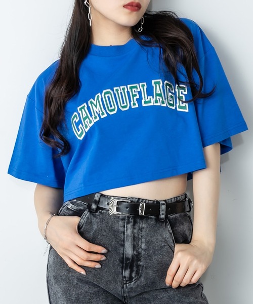 RASVOA(ラスボア)の「カレッジロゴクロップドワイドTシャツ(Tシャツ/カットソー・レディース・ブラック/オフホワイト/ブルー/グリーン・FREE)」の4枚目の写真