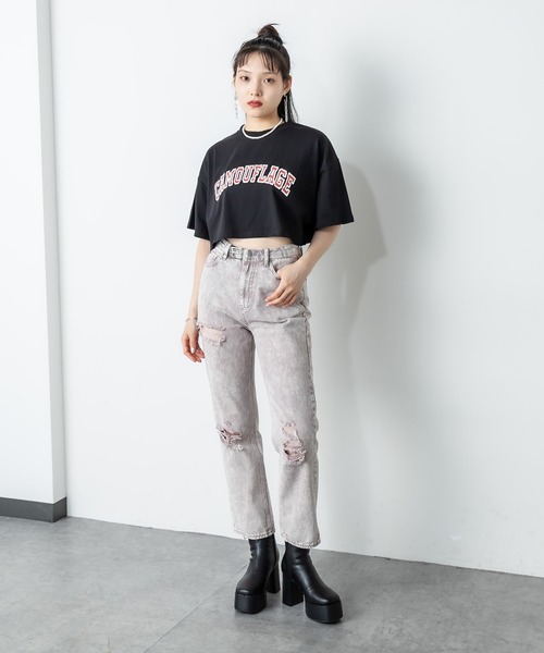 RASVOA(ラスボア)の「カレッジロゴクロップドワイドTシャツ(Tシャツ/カットソー・レディース・ブラック/オフホワイト/ブルー/グリーン・FREE)」の5枚目の写真