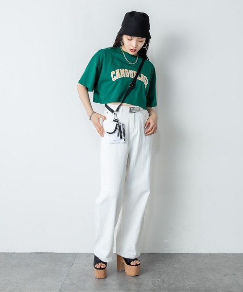 RASVOA(ラスボア)の「カレッジロゴクロップドワイドTシャツ(Tシャツ/カットソー・レディース・ブラック/オフホワイト/ブルー/グリーン・FREE)」の6枚目の写真