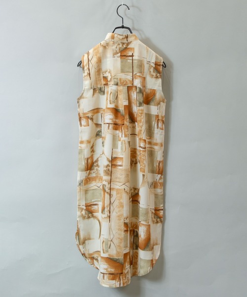 ARCANUM DESIGN（アルカナムデザイン）の「ARL　幾何学柄ノースリーブハーフシャツ（シャツ/ブラウス・レディース・グレー/イエロー/オレンジ・FREE）」の11枚目の写真