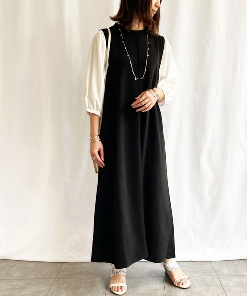 GeeRA(ジーラ)の「袖異素材カットソーワンピース(ワンピース・レディース・ブラック/サンドグレー・LARGE/MEDIUM)」の12枚目の写真