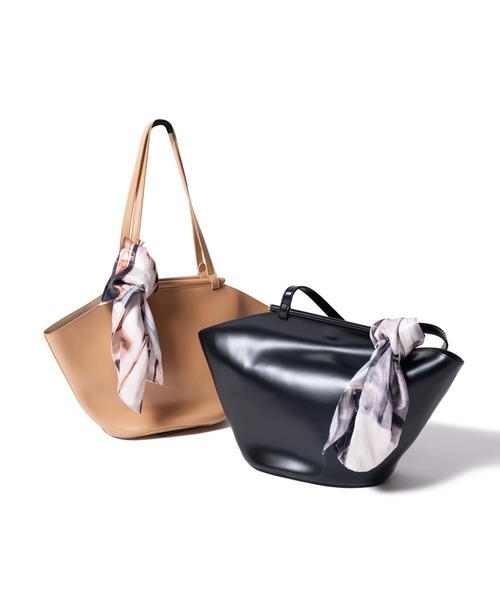 LAYMEE(レイミー)の「Azalea bag / アザレアバッグ(ショルダーバッグ・レディース・ブラック/ベージュ・FREE)」の9枚目の写真