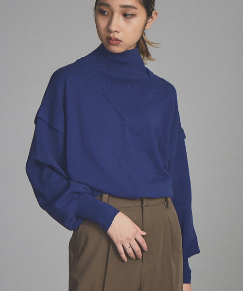 NOMINE（ノミネ）の「レイヤード風タートルニット（ニット/セーター・レディース・ホワイト/ブラック/ブルー/キャメル/イエロー/グリーン・フリー）」の4枚目の写真