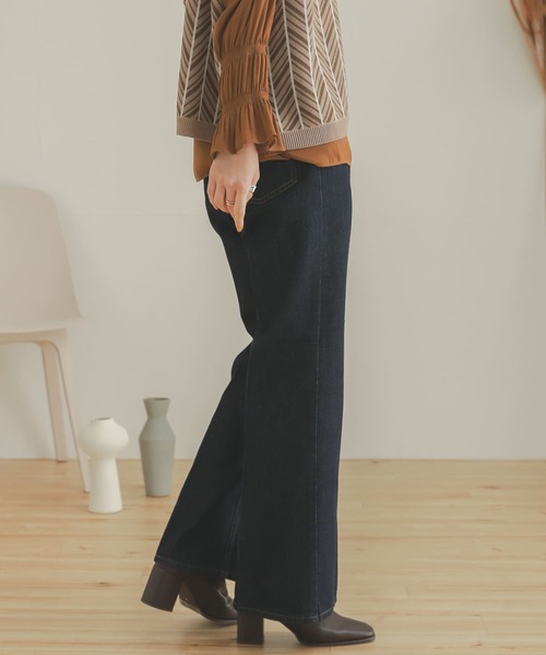 SENSE OF PLACE by URBAN RESEARCH（センスオブプレイスバイアーバンリサーチ）の「センタープレスフレアデニム（デニムパンツ・レディース・ワンウォッシュ/ライトインディゴブルー・MEDIUM/SMALL）」の7枚目の写真