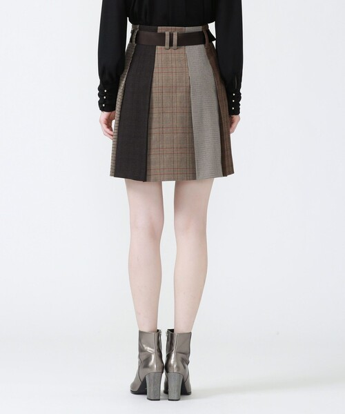 LOVELESS(ラブレス)の「チェックブロッキング ミニスカート(スカート・レディース・ブラウン・38/36/34)」の3枚目の写真