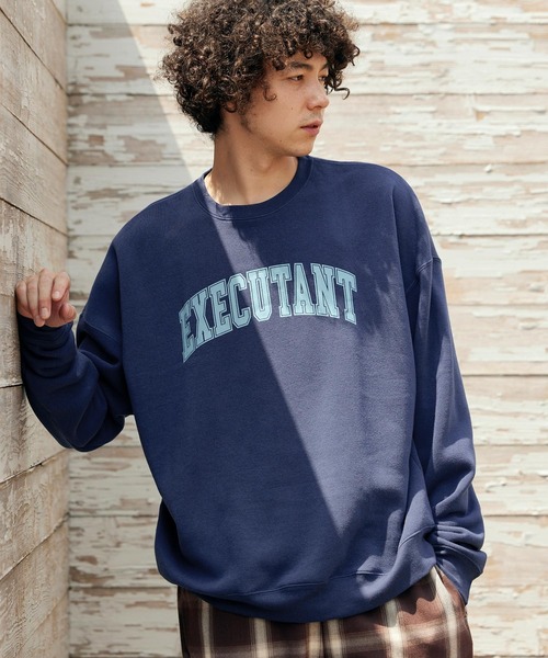 BARK MANHATTAN（バークマンハッタン）の「オーバーサイズ 裏起毛 カレッジロゴデザイン プルオーバースウェット（スウェット・メンズ・ネイビー系/グレー系その他2/ブラック系その他/ホワイト系その他2/グリーン系その他2/グレー系その他/ブラック系その他2/ホワイト系その他/グリーン系その他/ネイビー系2・M/L）」の10枚目の写真