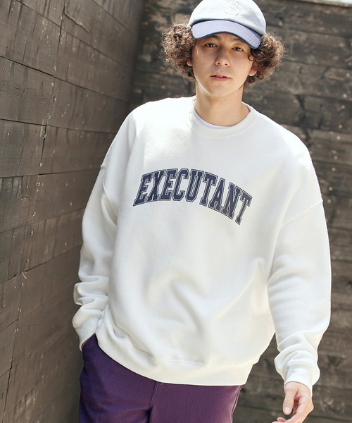 BARK MANHATTAN（バークマンハッタン）の「オーバーサイズ 裏起毛 カレッジロゴデザイン プルオーバースウェット（スウェット・メンズ・ネイビー系/グレー系その他2/ブラック系その他/ホワイト系その他2/グリーン系その他2/グレー系その他/ブラック系その他2/ホワイト系その他/グリーン系その他/ネイビー系2・M/L）」の3枚目の写真