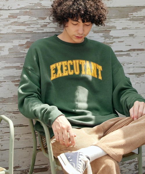 BARK MANHATTAN（バークマンハッタン）の「オーバーサイズ 裏起毛 カレッジロゴデザイン プルオーバースウェット（スウェット・メンズ・ネイビー系/グレー系その他2/ブラック系その他/ホワイト系その他2/グリーン系その他2/グレー系その他/ブラック系その他2/ホワイト系その他/グリーン系その他/ネイビー系2・M/L）」の8枚目の写真