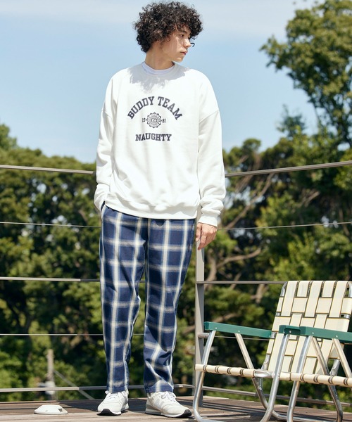 BARK MANHATTAN（バークマンハッタン）の「オーバーサイズ 裏起毛 カレッジロゴデザイン プルオーバースウェット（スウェット・メンズ・ネイビー系/グレー系その他2/ブラック系その他/ホワイト系その他2/グリーン系その他2/グレー系その他/ブラック系その他2/ホワイト系その他/グリーン系その他/ネイビー系2・M/L）」の18枚目の写真