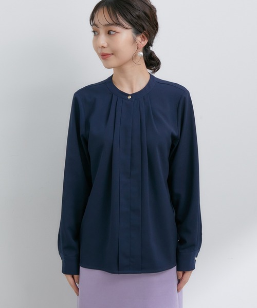 VIS（ビス）の「【EASY CARE】【新色追加】着回し力抜群。フロントタック長袖ブラウス【sustainable】（シャツ/ブラウス・レディース・ネイビー/ブラウン/モスグリーン/オフホワイト/サックスブルー/ピンク/ベージュ/ライトグリーン・FREE）」の19枚目の写真