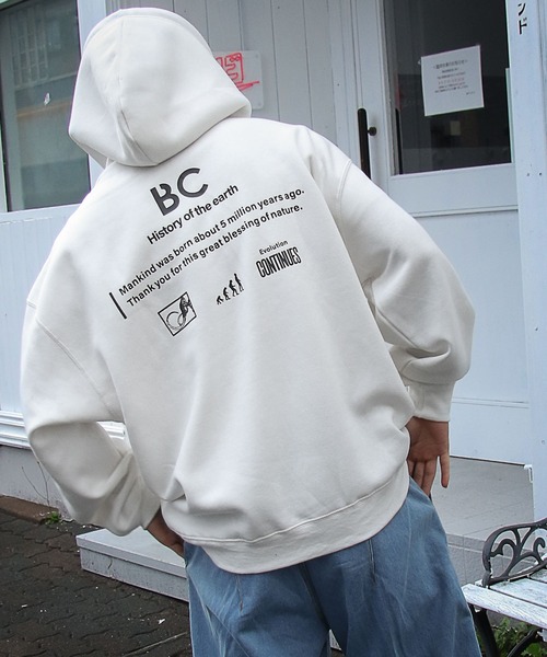 ZIP FIVE（ジップファイブ）の「【ZIP FIVE】【肉厚】 ビッグシルエット バックメッセージプリント＆英字ワンポイント プルパーカー（パーカー・メンズ・アイボリー系/ベージュ/カーキ/ブルー系/ホワイト系1/オートミール/イエロー系/ブラック/マスタード/ベージュ系/ホワイト系/グレー/ブルー/ネイビー系/ホワイト/グレー系/ブラック系/ダークグリーン/アイボリー/ネイビー・X-LARGE/MEDIUM/LARGE）」の2枚目の写真