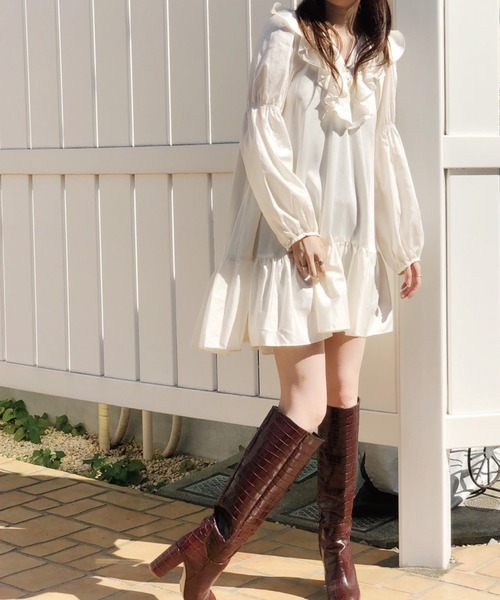 Banner Barrett（バナーバレット）の「【Lili Lurex】フリルカラーボリュームワンピース（ワンピース・レディース・オフホワイト/ボルドー・38）」の10枚目の写真