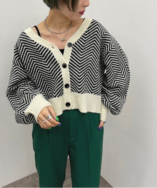 apres jour mignon(アプレジュールミニョン)の「ヘリンボーン柄カーディガン【ZOZOTOWN限定アイテム】(カーディガン/ボレロ・レディース・アイボリー/グリーン/ボルドー・フリー/X-LARGE)」の2枚目の写真