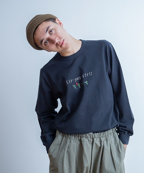 Universal Style Wear(ユニバーサルスタイルウェア)の「Universal Style Wear サーイエッサー ロンT(Tシャツ/カットソー・メンズ・ブラック/ホワイト・MEDIUM/LARGE/X-LARGE)」の5枚目の写真