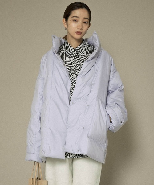 KBF（ケイビーエフ）の「エアコンダウンBIGジャケット（ダウンジャケット/コート・レディース・ベージュ/アイボリー/ブルー系その他・ONE）」の7枚目の写真