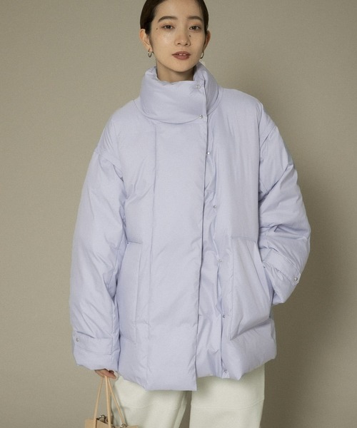 KBF（ケイビーエフ）の「エアコンダウンBIGジャケット（ダウンジャケット/コート・レディース・ベージュ/アイボリー/ブルー系その他・ONE）」の14枚目の写真