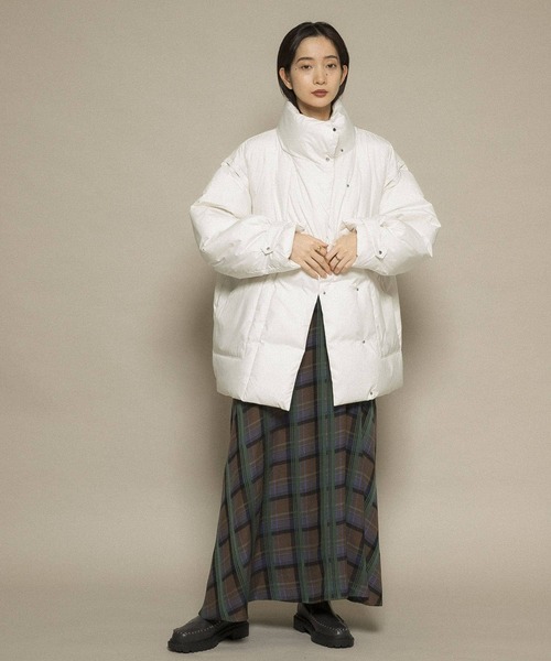 KBF（ケイビーエフ）の「エアコンダウンBIGジャケット（ダウンジャケット/コート・レディース・ベージュ/アイボリー/ブルー系その他・ONE）」の20枚目の写真