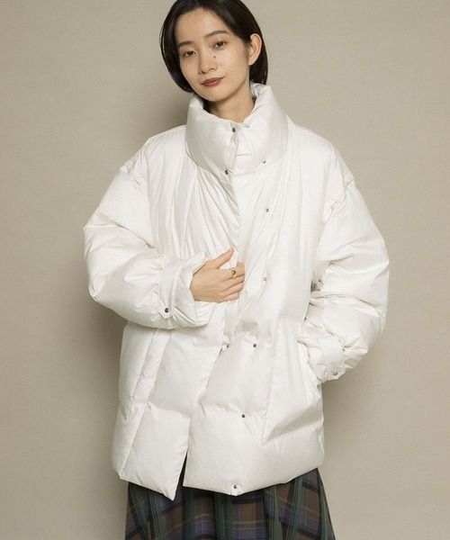 KBF（ケイビーエフ）の「エアコンダウンBIGジャケット（ダウンジャケット/コート・レディース・ベージュ/アイボリー/ブルー系その他・ONE）」の21枚目の写真