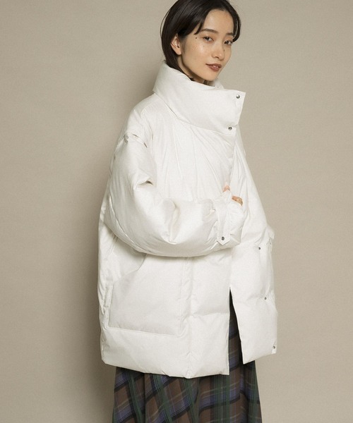 KBF（ケイビーエフ）の「エアコンダウンBIGジャケット（ダウンジャケット/コート・レディース・ベージュ/アイボリー/ブルー系その他・ONE）」の22枚目の写真