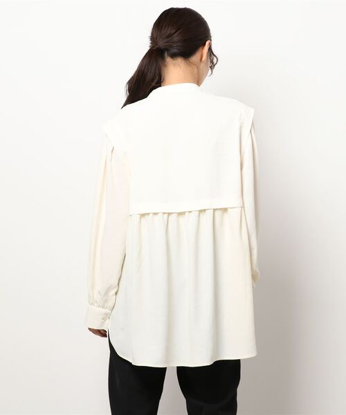 RETRO GIRL(レトロガール)の「切替ギャザーチュニックBL(シャツ/ブラウス・レディース・ブラウン/オフホワイト/ブラック・FREE)」の5枚目の写真