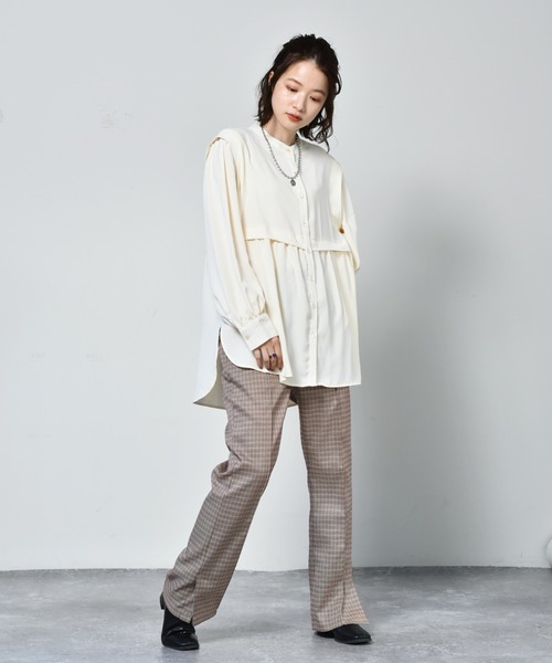 RETRO GIRL(レトロガール)の「切替ギャザーチュニックBL(シャツ/ブラウス・レディース・ブラウン/オフホワイト/ブラック・FREE)」の6枚目の写真