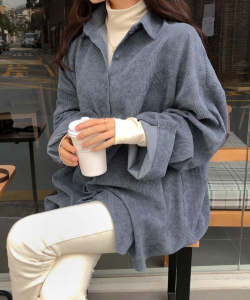 Mayree(メイリー)の「【Mayree】オーバーサイズコーデュロイシャツジャケット 2021AW(シャツ/ブラウス・レディース・ネイビー/グレー/アイボリー・FREE)」の3枚目の写真