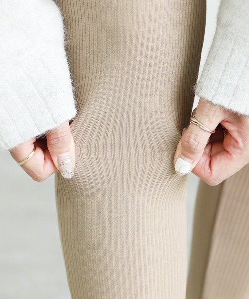 reca(レカ)の「裏起毛ボンディングリブレギンス(レギンス/スパッツ・レディース・ブラック/ベージュ/チャコール・FREE)」の21枚目の写真