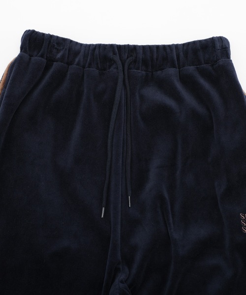 WHO'S WHO gallery（フーズフーギャラリー）の「【SLOPPY/スロッピー】ベロアストレートパンツ（その他パンツ・レディース・ダークグリーン/ネイビー/ブラウン/グレー・FREE）」の15枚目の写真