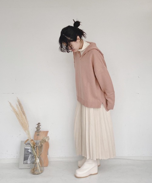 AS KNOW AS plus（アズノゥアズプラス）の「●ゆるりハーフジップ ニットプルオーバー（ニット/セーター・レディース・ホワイト×ブラック/杢グレー/ダークグリーン/オレンジ・FREE）」の8枚目の写真