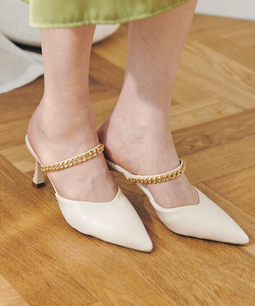 CERCA（チェルカ）の「Lamoa/チェーンデザイン ポインテッドトゥ サンダル（パンプス・レディース・ベージュ/ホワイト・36/38）」の2枚目の写真