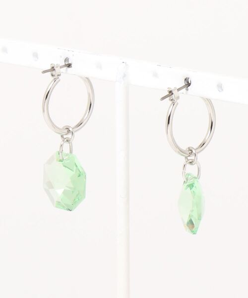 tone(トーン)の「【Le soleil】エレガントに輝く スワロフスキーフープピアス(MA)(ピアス(両耳用)・レディース・グリーン/クリア/その他1・FREE)」の8枚目の写真