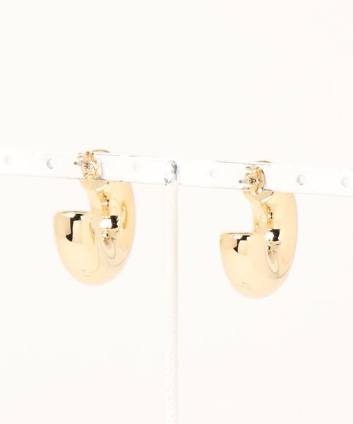 Monocoro toppi（モノコロトッピ）の「太め フープ メタル ピアス（ピアス（両耳用）・レディース・ゴールド/シルバー・フリー）」の3枚目の写真