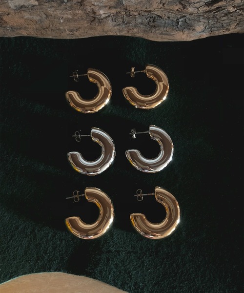 Monocoro toppi（モノコロトッピ）の「太め フープ メタル ピアス（ピアス（両耳用）・レディース・ゴールド/シルバー・フリー）」の20枚目の写真