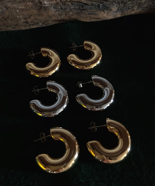 Monocoro toppi（モノコロトッピ）の「太め フープ メタル ピアス（ピアス（両耳用）・レディース・ゴールド/シルバー・フリー）」の21枚目の写真