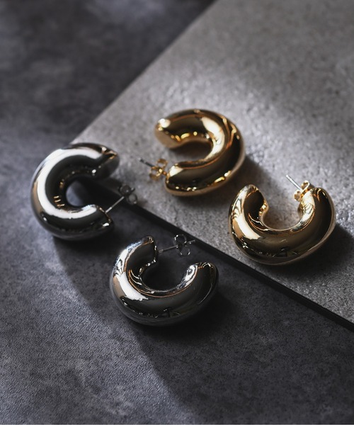 Monocoro toppi（モノコロトッピ）の「太め フープ メタル ピアス（ピアス（両耳用）・レディース・ゴールド/シルバー・フリー）」の10枚目の写真