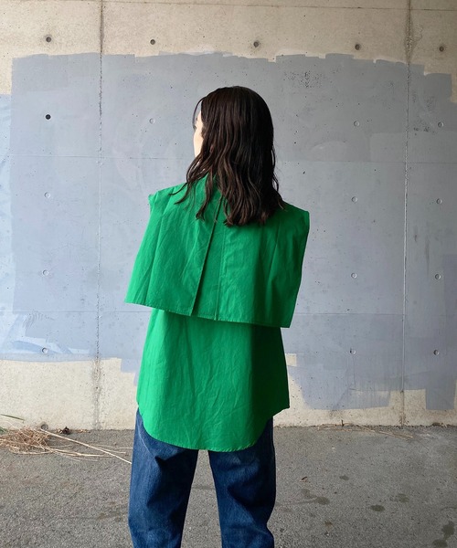 y/m by RIKA(イムバイリカ)の「ブロードケープノースリーブラウス(シャツ/ブラウス・レディース・グリーン/ブラック/オフホワイト・FREE)」の12枚目の写真