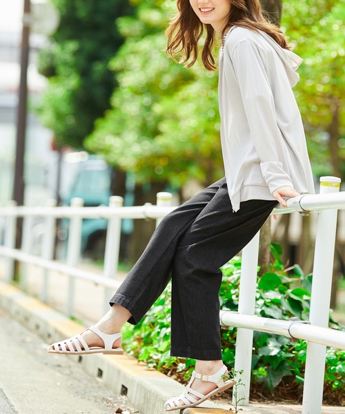 Honeys（ハニーズ）の「デニムストレートパンツ（デニムパンツ・レディース・ブラック/インディゴブルー/ブルー/オフホワイト・LL/SS/S/M/L）」の21枚目の写真