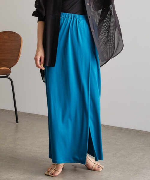 COLLAGE GALLARDAGALANTE（コラージュガリャルダガランテ）の「スニーカーにヒールに合うカットスリットタイトスカート/手洗い可（スカート・レディース・ブラック/ベージュ/ブルー・FREE）」の3枚目の写真