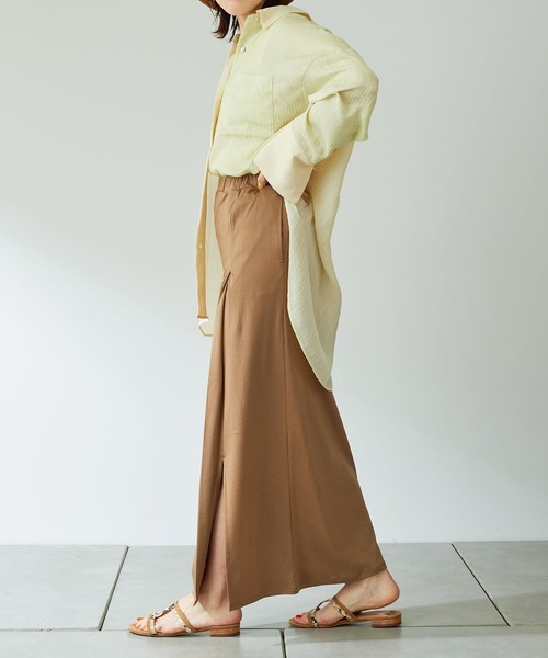 COLLAGE GALLARDAGALANTE（コラージュガリャルダガランテ）の「スニーカーにヒールに合うカットスリットタイトスカート/手洗い可（スカート・レディース・ブラック/ベージュ/ブルー・FREE）」の19枚目の写真